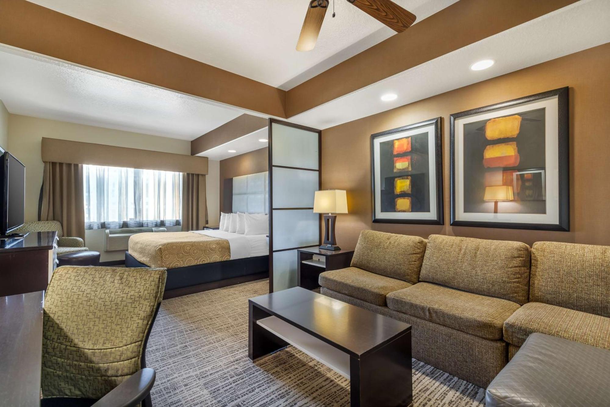 Best Western Plus Lackland Hotel And Suites. San Antonio Extérieur photo