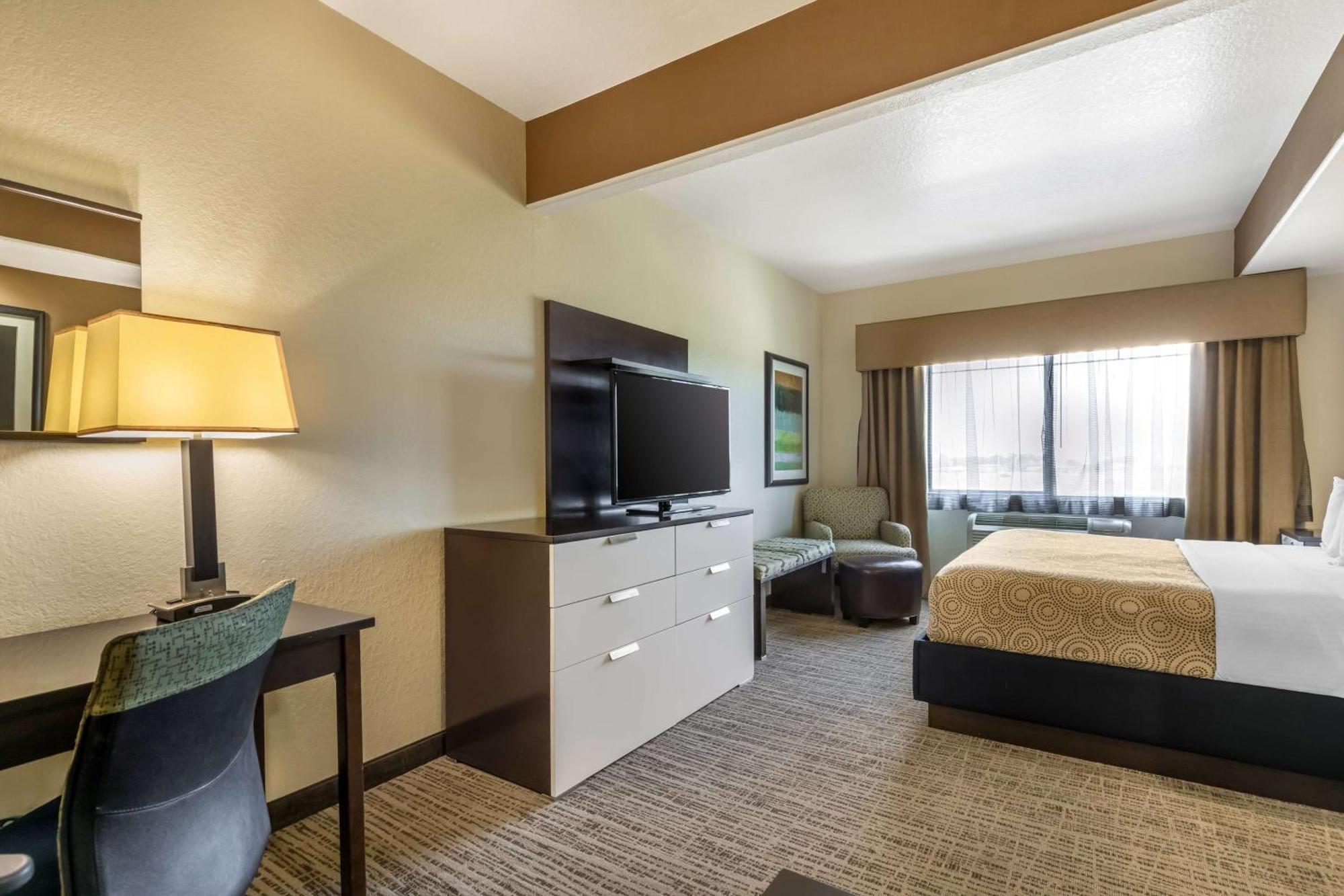 Best Western Plus Lackland Hotel And Suites. San Antonio Extérieur photo
