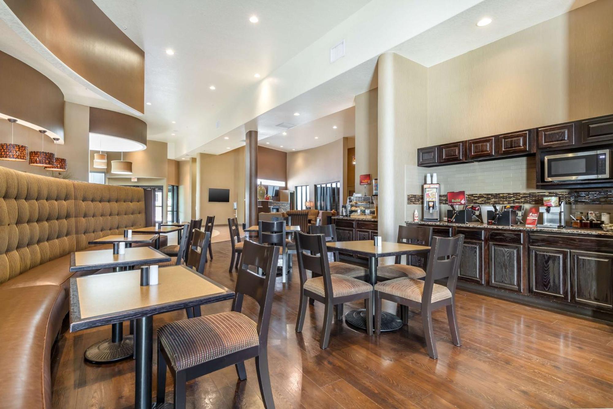 Best Western Plus Lackland Hotel And Suites. San Antonio Extérieur photo
